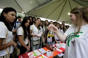 Mostra de Profissões da UEM será realizada na próxima semana para tirar as dúvidas de quem ainda não escolheu qual caminho seguir no ensino superior